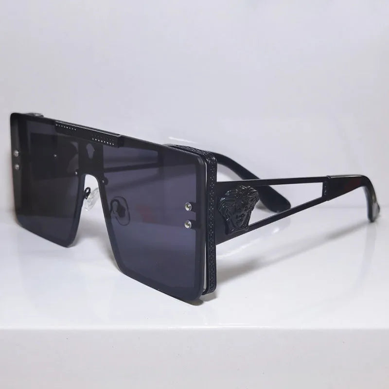 New stylish sunglasses with oversized frames, trendy metal design, perfect for fashion shows and cool street style.