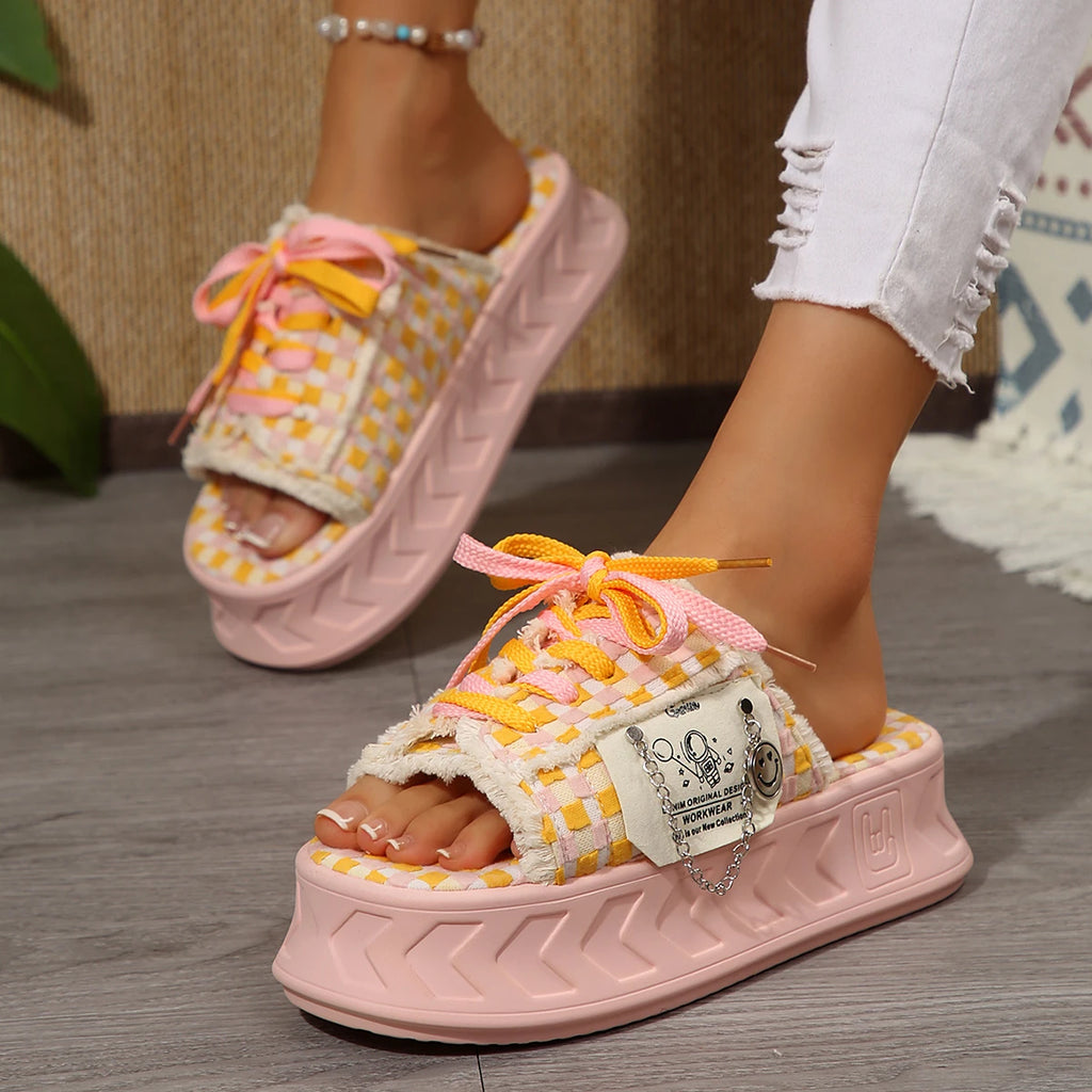 Trend Slippers Thick Sole Slippers Women Fashion New Soft New Flat Luxurious Rubber Fabric Graffiti Cross Strap Slipper Women
